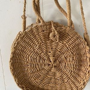 Straw Circle Purse